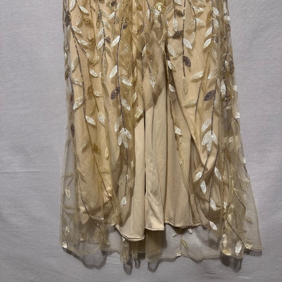 Gold Leaf Sequin Flutter Sleeve Gown - size 6 - Picture 5 of 7